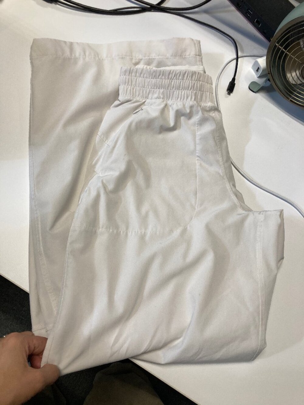 Lululemon size 2 like new white wide leg pants